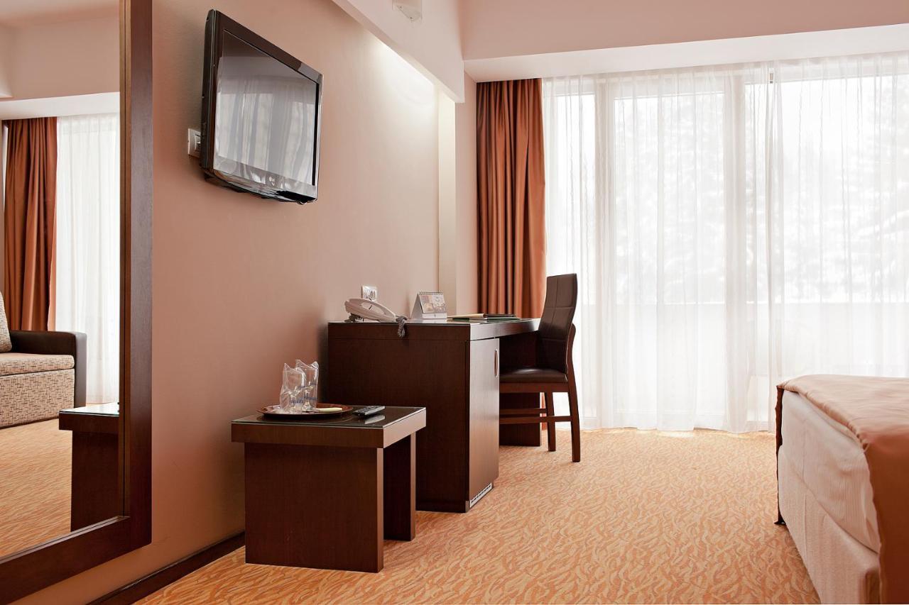 Hotel Clermont Covasna Eksteriør billede